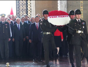 YENİ Parti heyetinden Anıtkabir’e ilk ziyaret