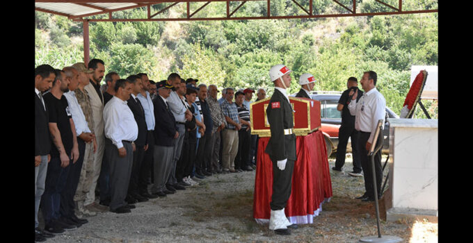 Hatay’da vefat eden Kıbrıs gazisi Davut Gökaslan toprağa verildi