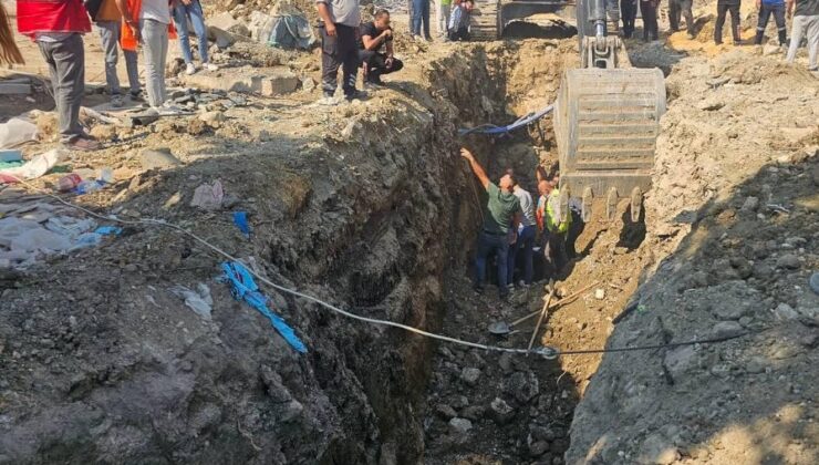 Hatay’da göçük altında kalan 2 işçi kurtarıldı